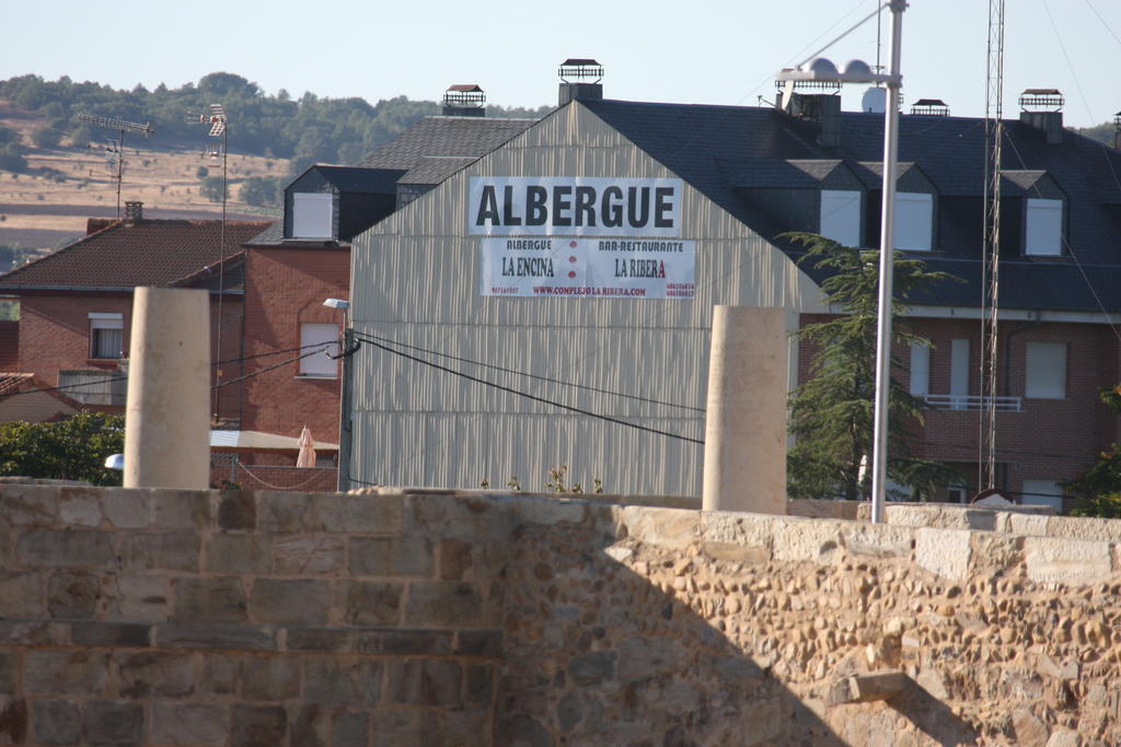 Albergue La Encina ออสปิตาล เด ออร์บีโก ภายนอก รูปภาพ