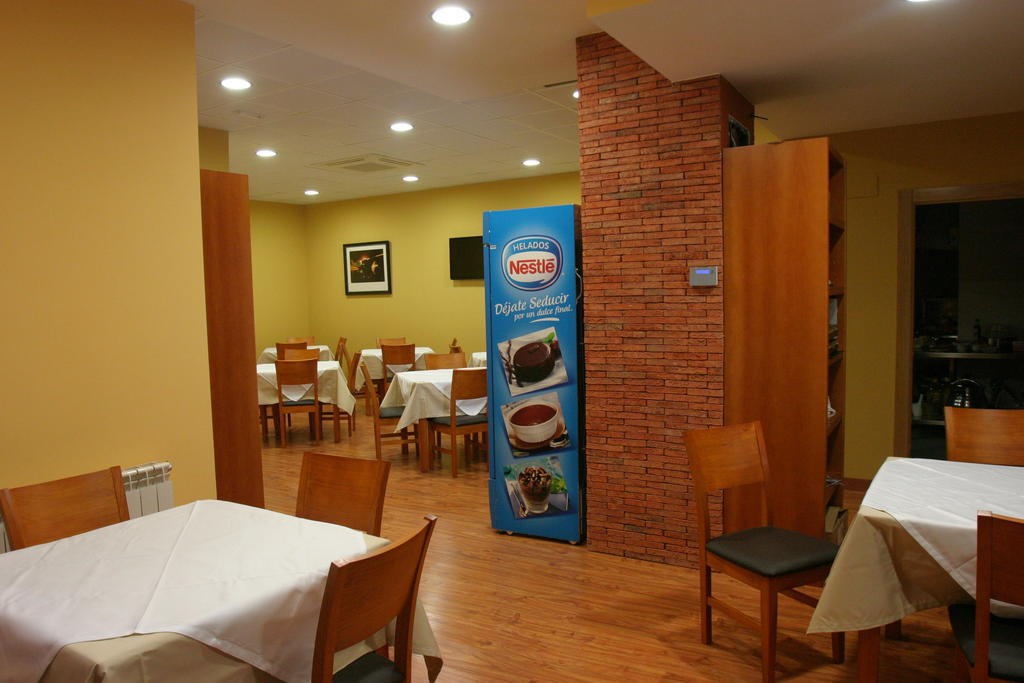 Albergue La Encina ออสปิตาล เด ออร์บีโก ภายนอก รูปภาพ